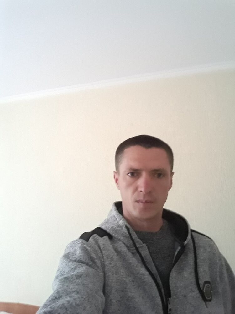  ,   Mihail, 42 ,   
