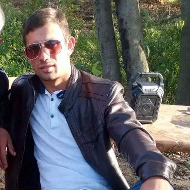  54622169  ROMAN, 27 ,    