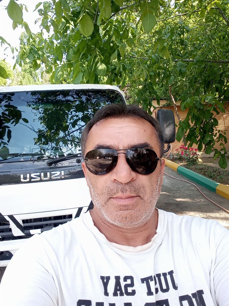  22939939  Ikrommuslim, 56 ,    
