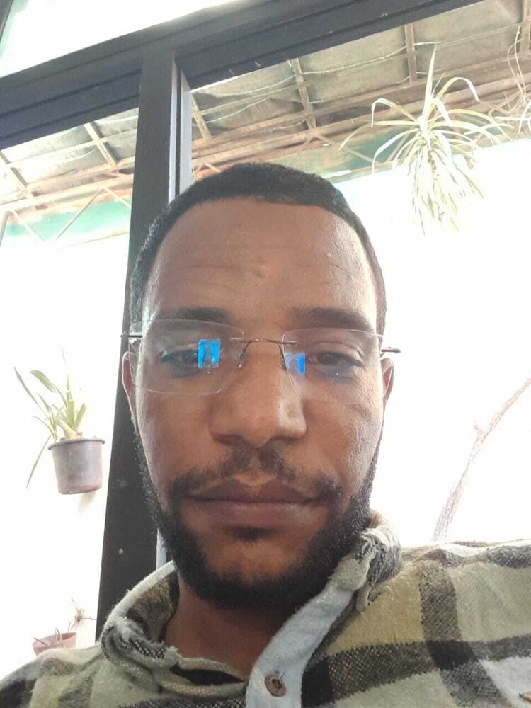  44727299  Mohamed, 31 ,    