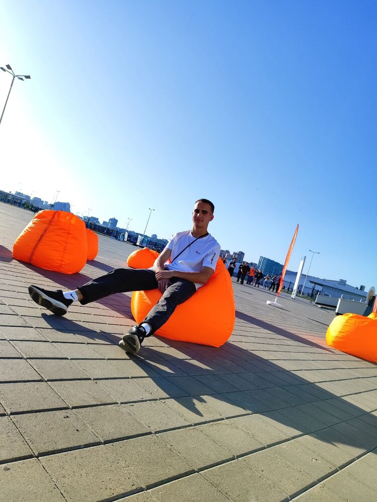 -,   , 22 ,   ,   