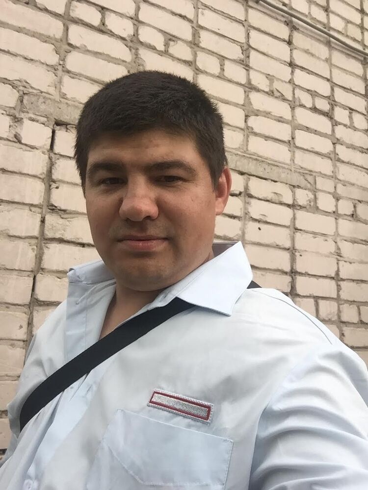  18037069  , 40 ,    