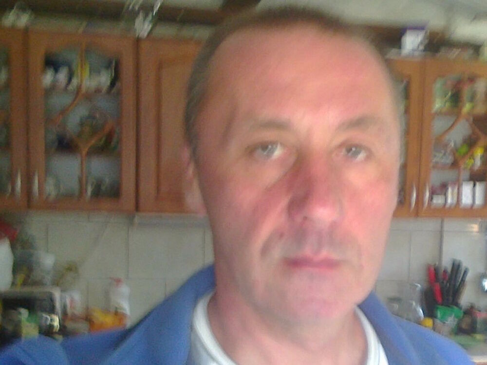  4593029  Oleg, 61 ,     