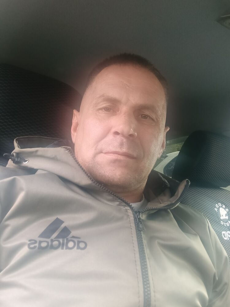  53219669  Roman, 43 ,    