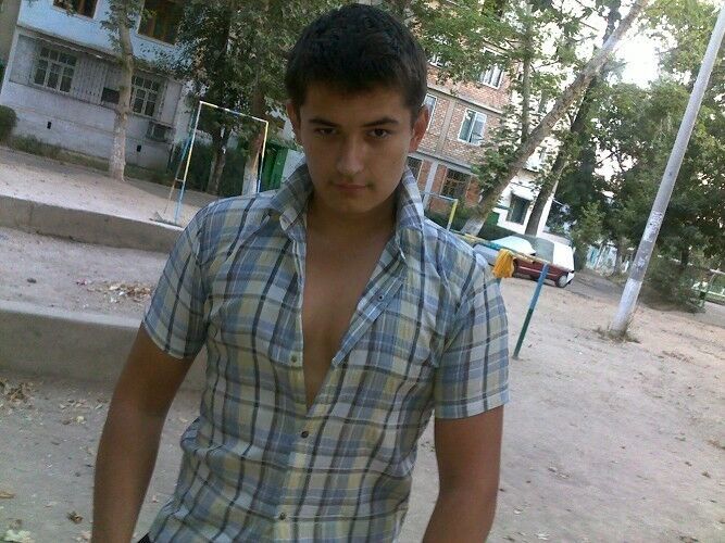  ,   Bahrom, 35 ,   