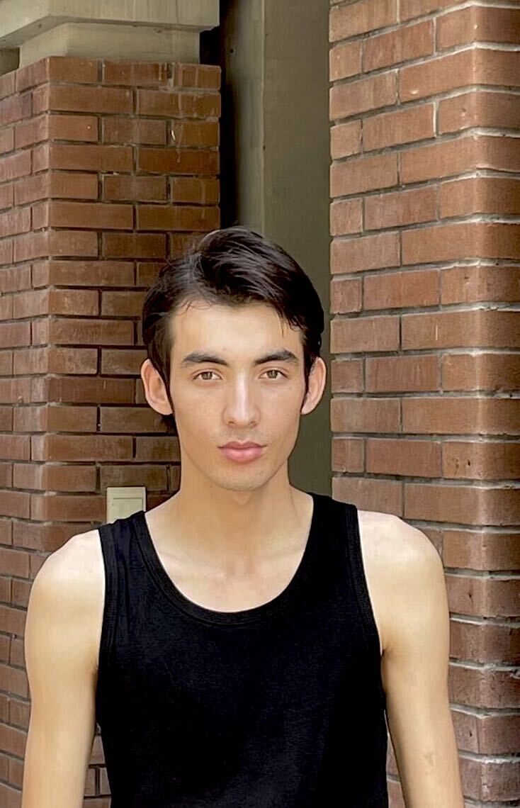  51703529  Kshgarli, 22 ,    