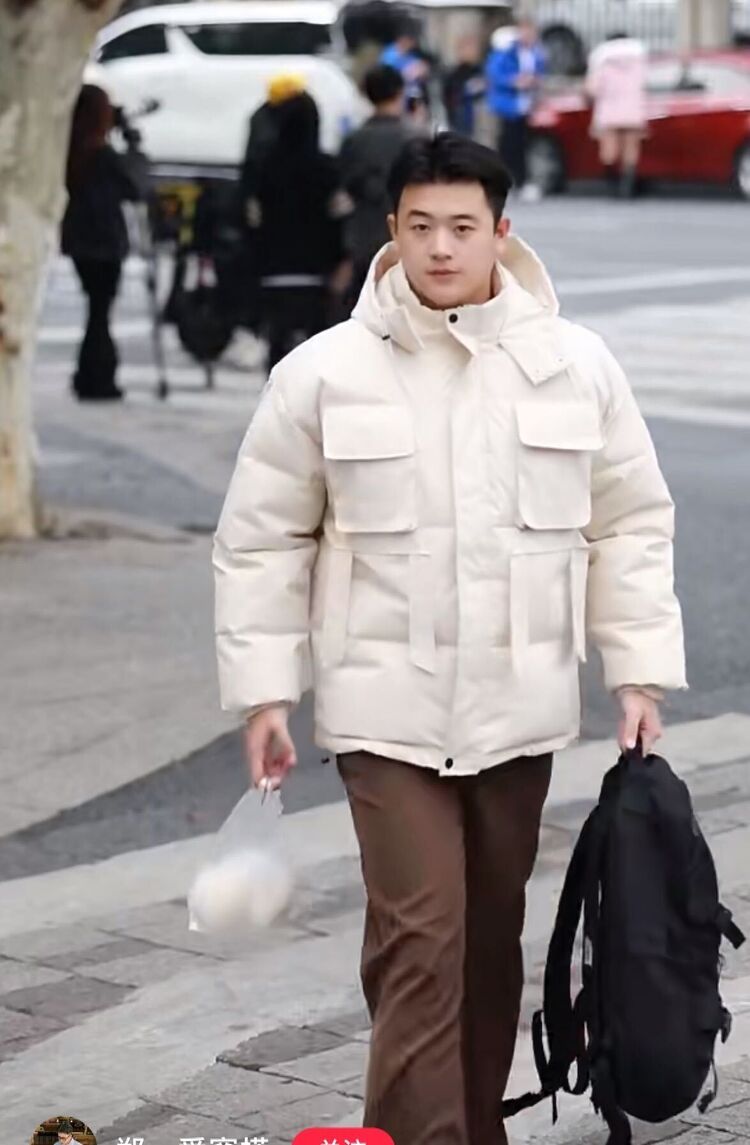 ���� 30490719 ������� Andy Li, 30 ���, ���� ���������� � ������