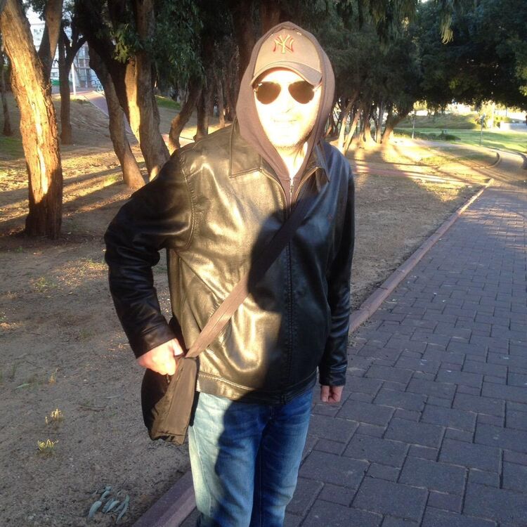  Holon,   Sasha, 47 ,   