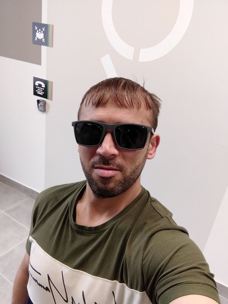  31056199  , 39 ,    -