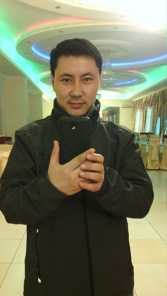  6033829  Nurik, 37 ,    