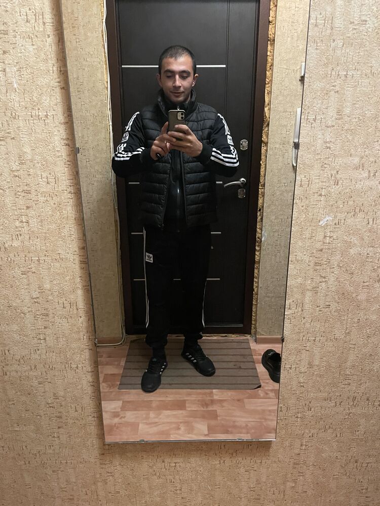  54102819  Arsen, 23 ,    