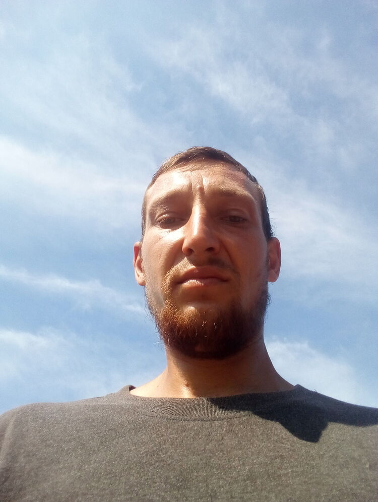  42878579  , 32 ,    