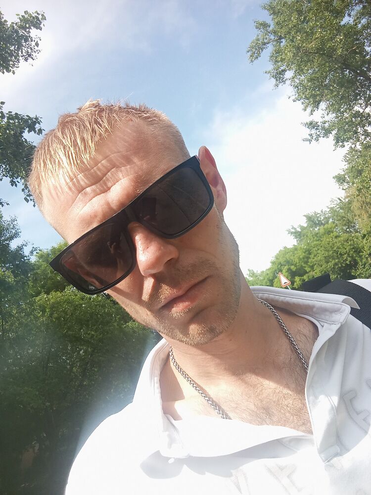  ,   Ivan, 36 ,   ,   