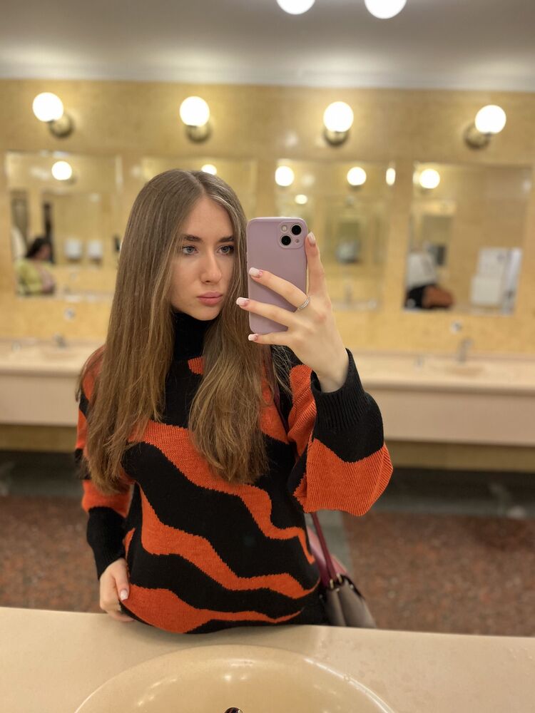  ,   Mary, 25 ,   