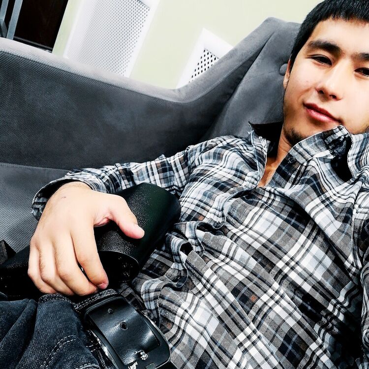  ,   Ruslan, 32 ,   ,   , c 