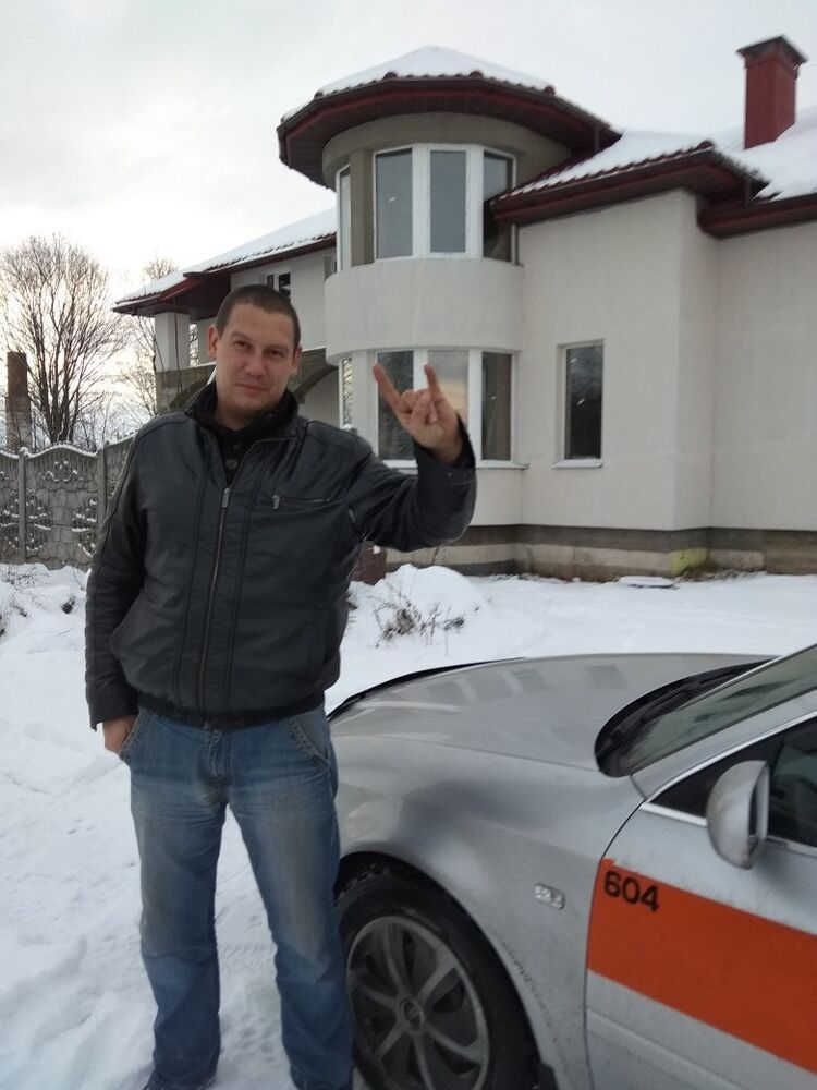  ,    West, 39 ,   ,   , c 