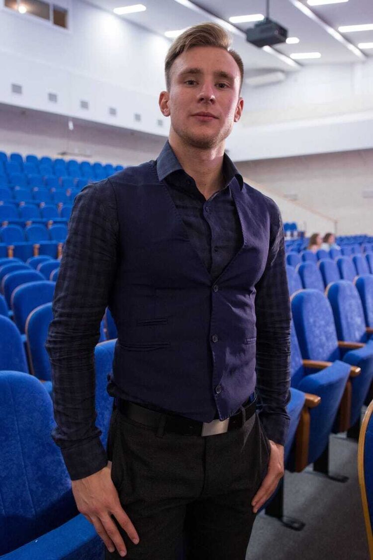  -,   , 32 ,   ,   