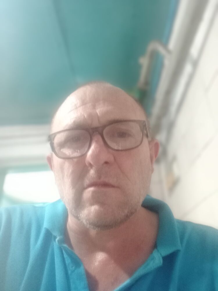 44265709  ANDRII, 51 ,    