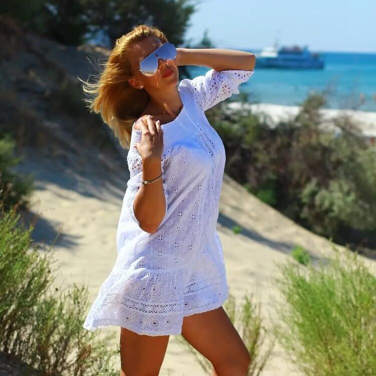  ,   Anna, 37 ,   ,   