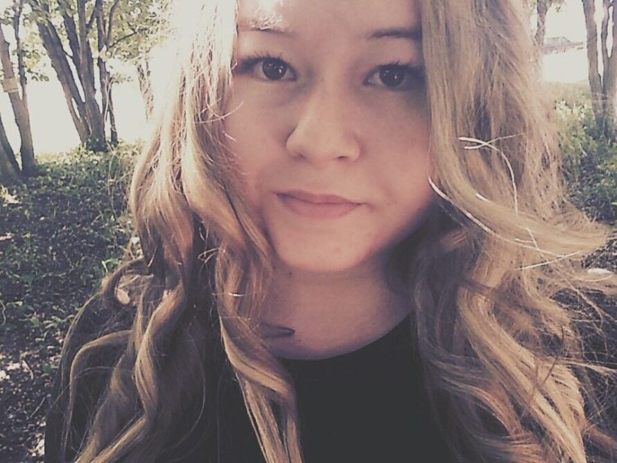  9795699  Yulia, 30 ,    