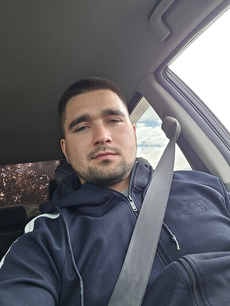  46178069  , 27 ,    