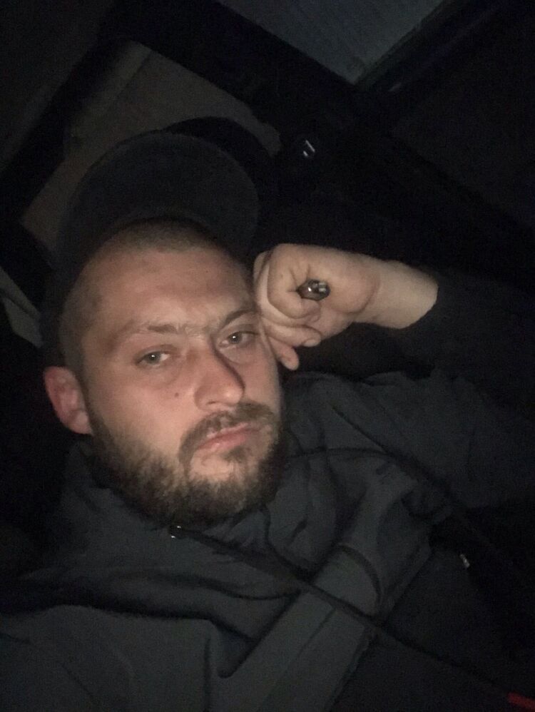  42987109  , 32 ,    