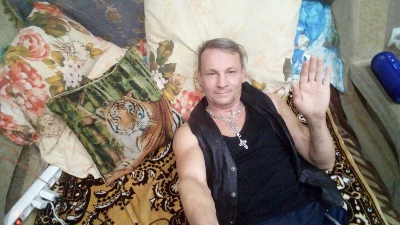  33278599  , 54 ,    