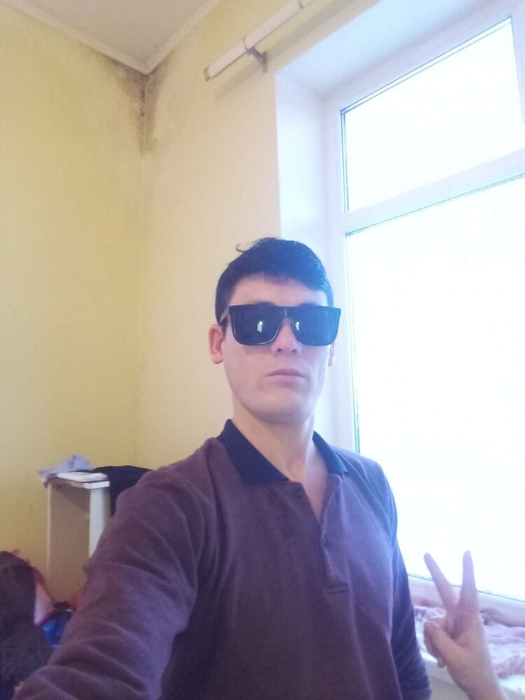  43479279  , 37 ,    