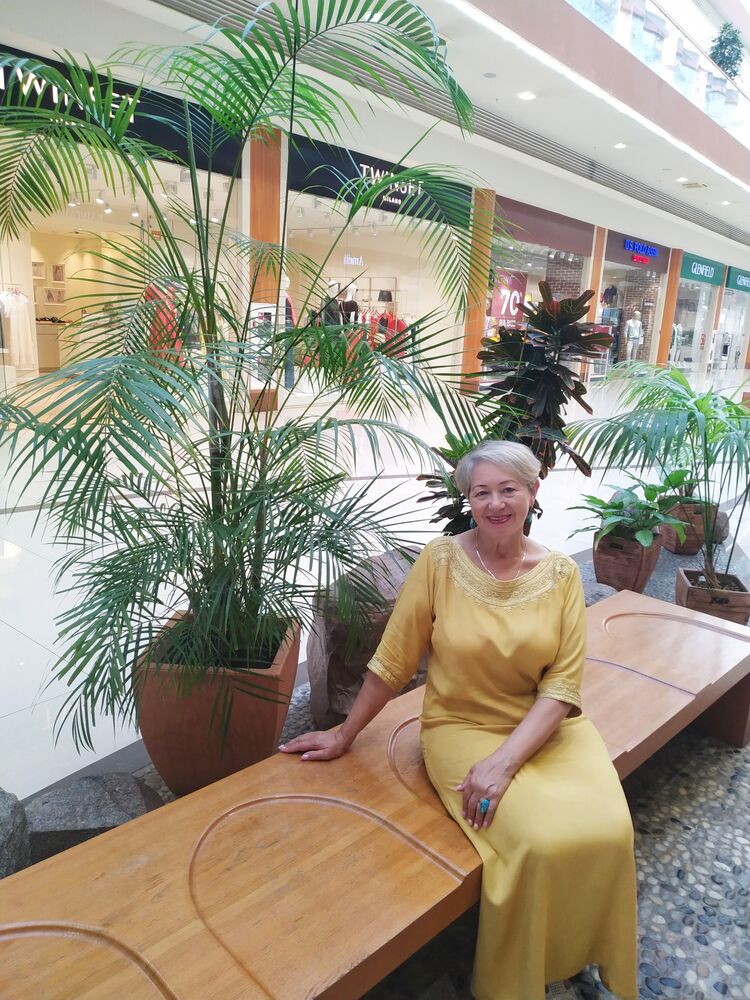  45318389  Irina, 64 ,    -
