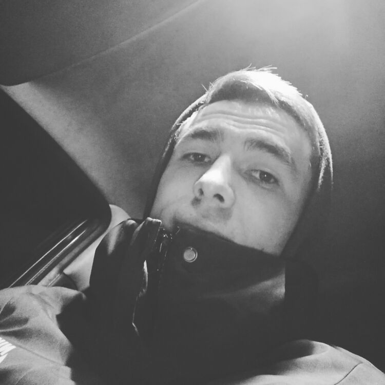  33572219  , 24 ,    