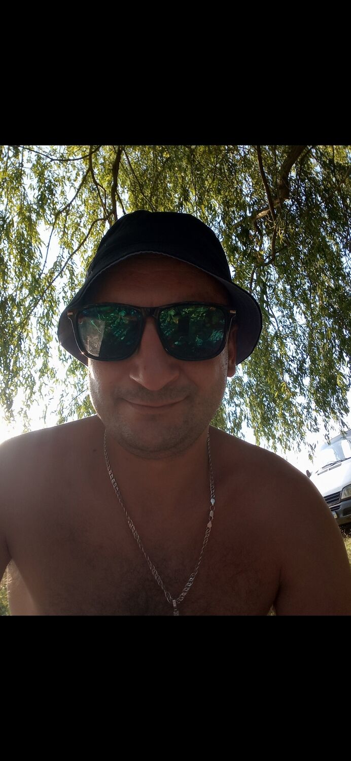  ,   Alex, 35 ,   ,   