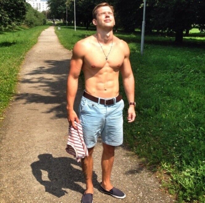  18551769  ALEX, 32 ,    