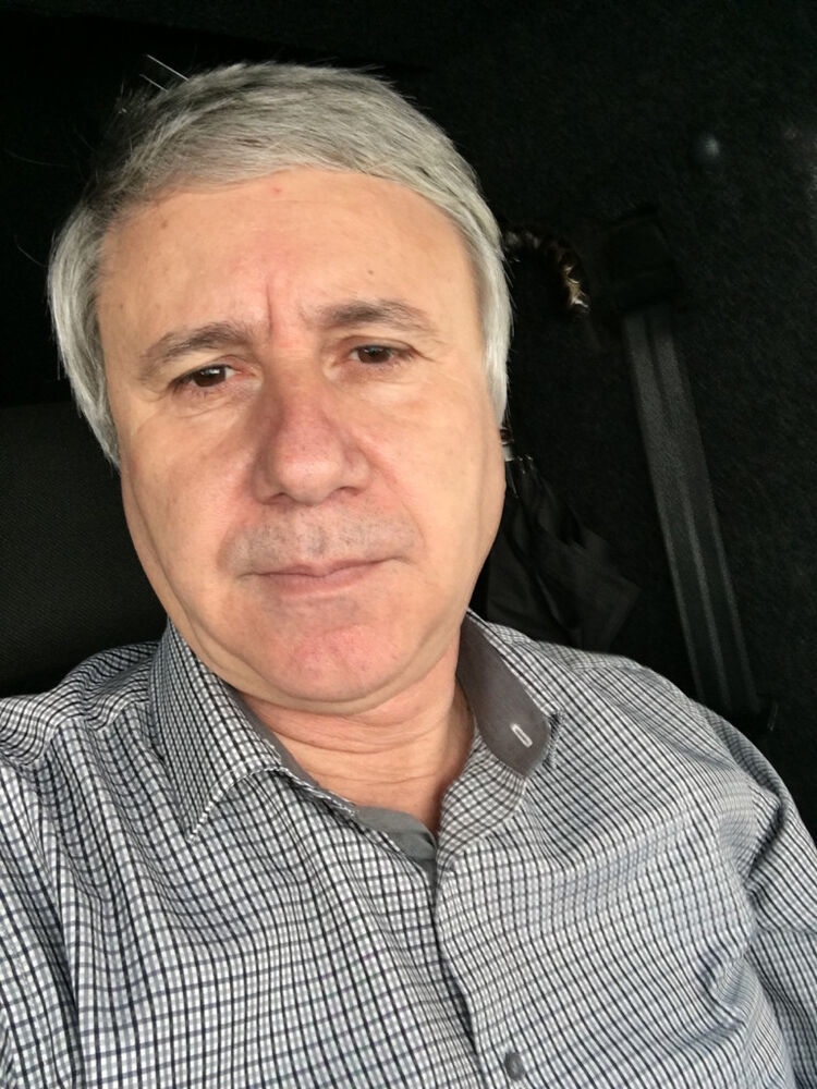  11208989  Djin, 62 ,    
