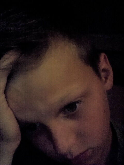  16672749  Serhii, 25 ,    