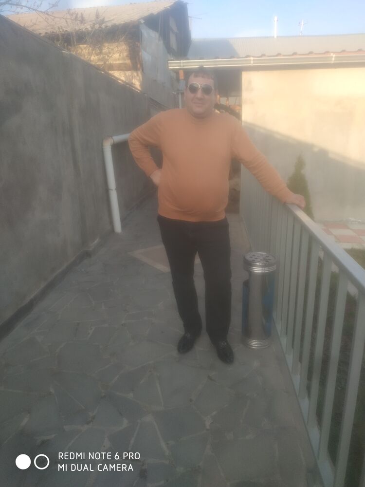 33257279  Armen, 37 ,    