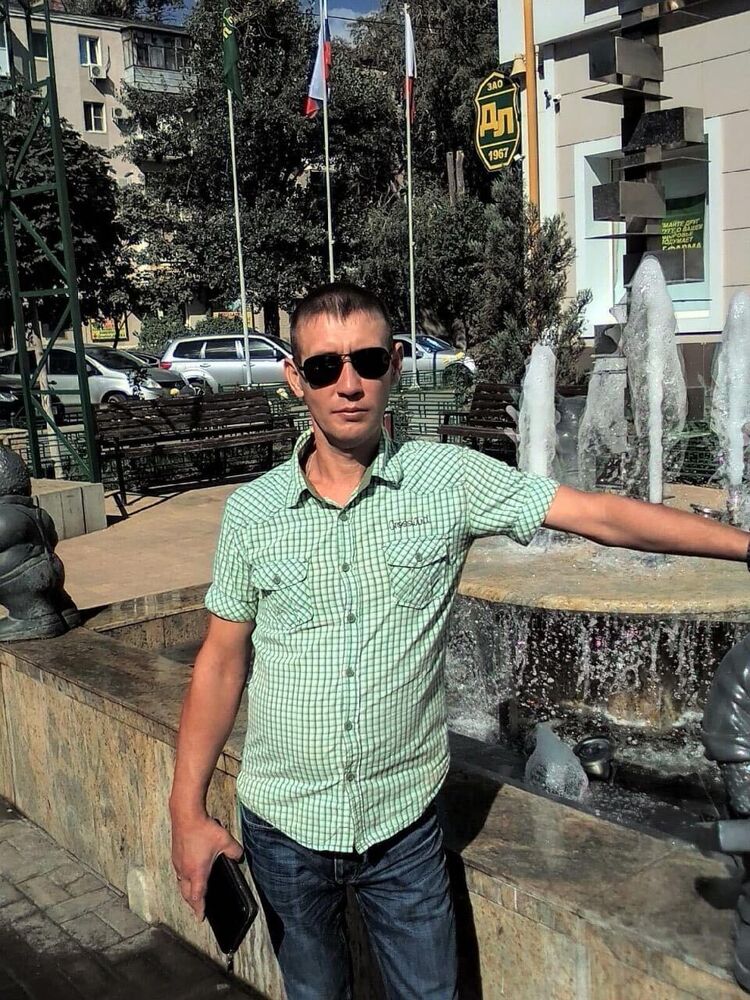  --,   , 44 ,   c 