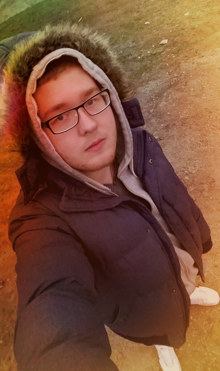  7370899  , 32 ,    