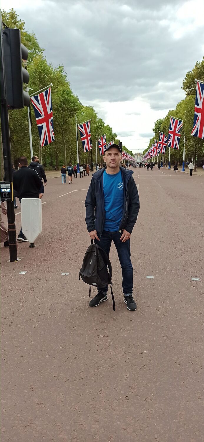  30325989  Ivan, 46 ,    Abbots Langley