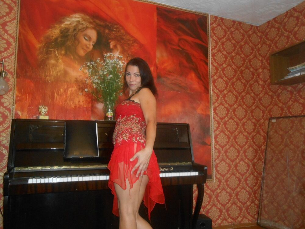  18796249  Ekaterina, 45 ,    
