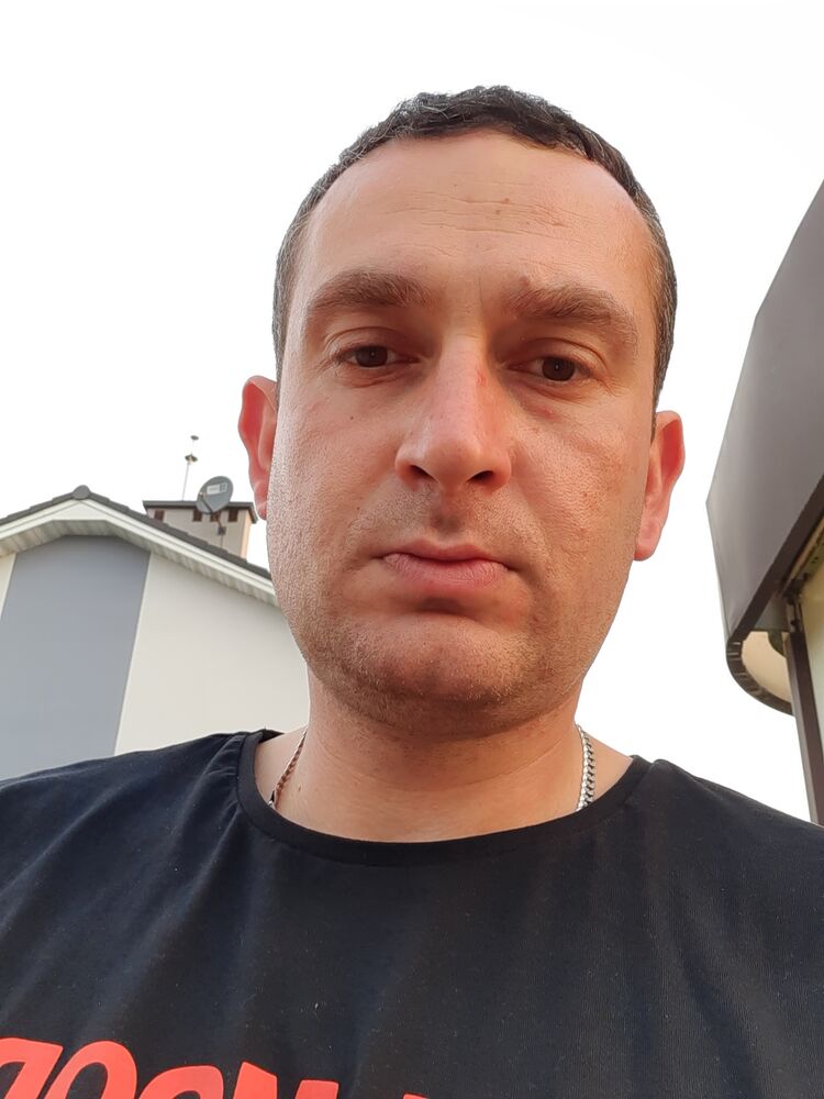  23297949  Toni, 41 ,    Piastow