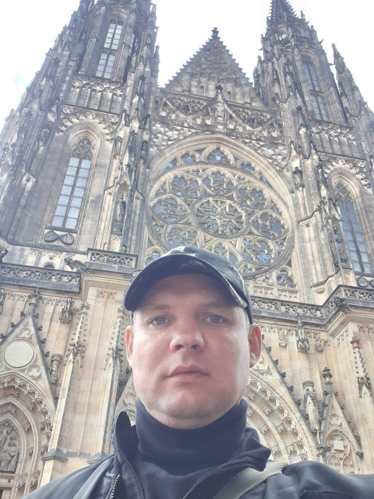  ,   Viktar, 45 ,   ,   
