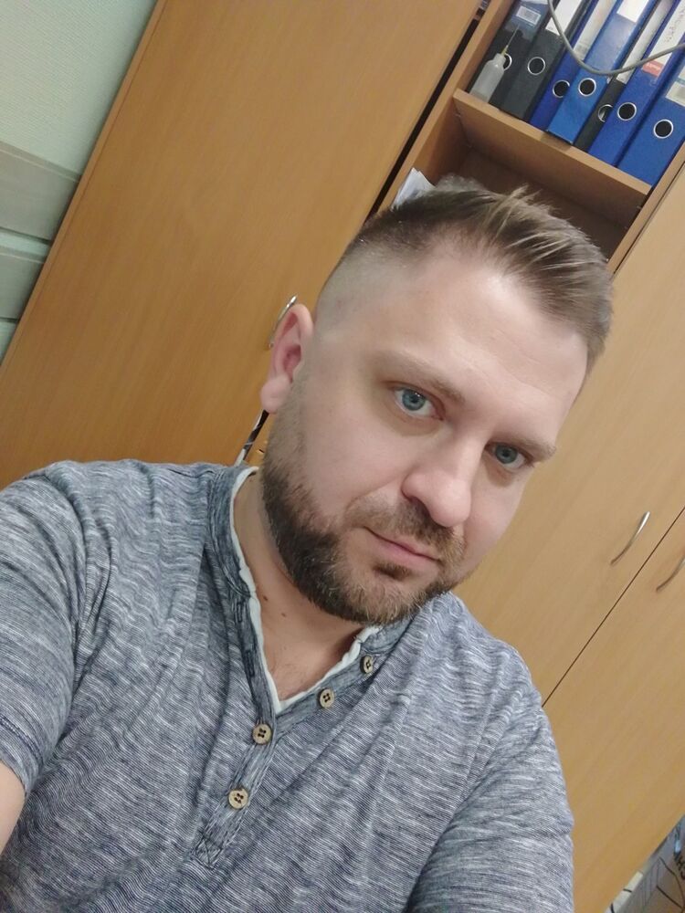  ,   Yurii, 41 ,   ,   , c 