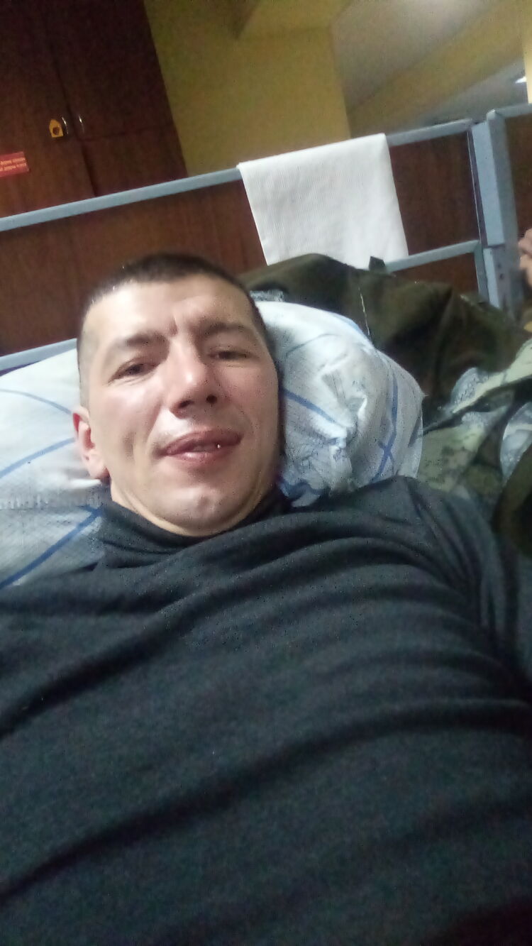  40496899  , 45 ,    