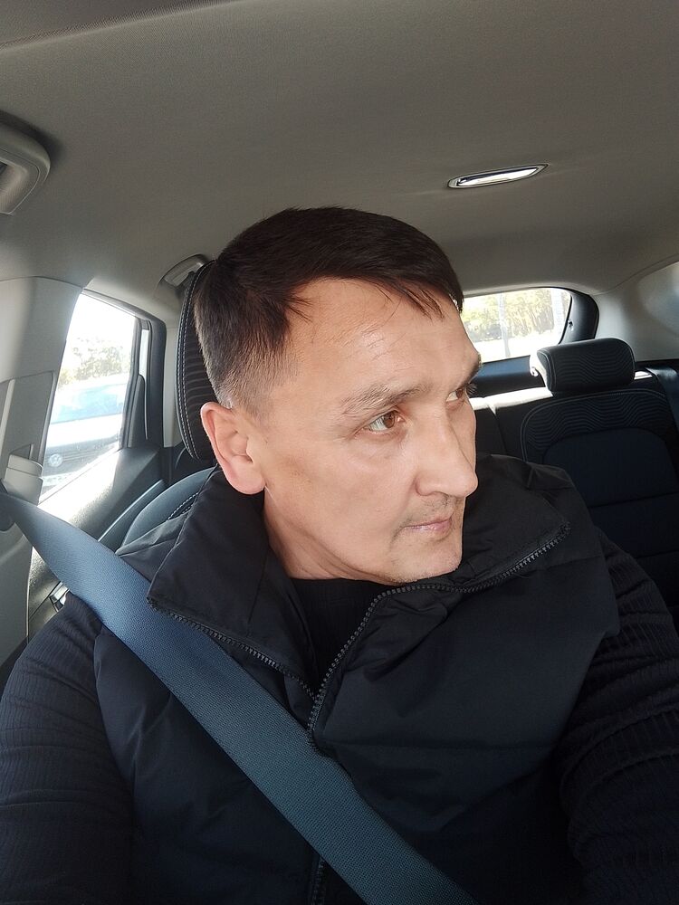  48527899   , 43 ,    