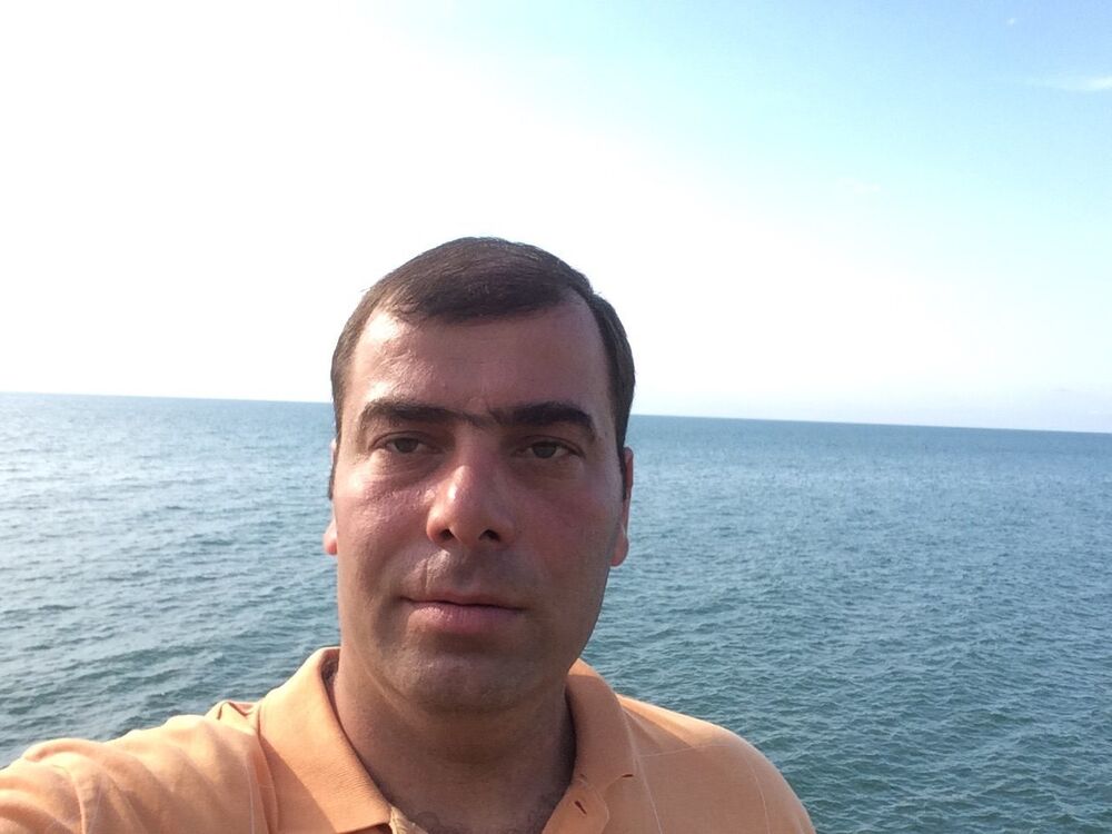  ,   Dato, 42 ,   ,   