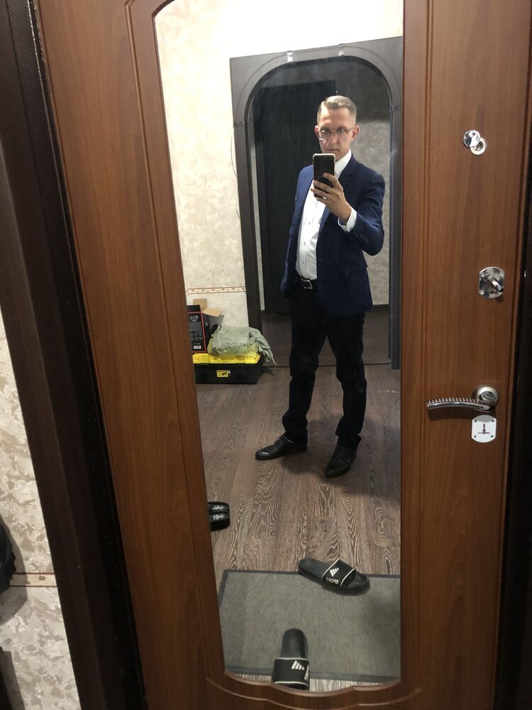  53385849  Alex, 41 ,    