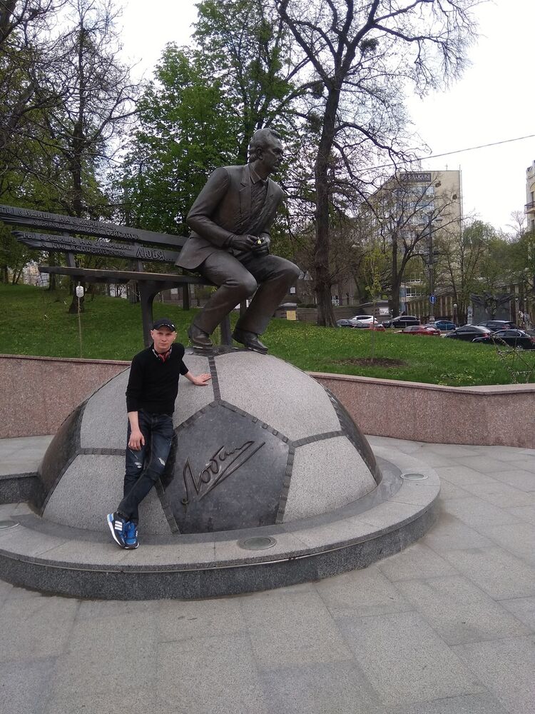  12681599  Serge, 34 ,    