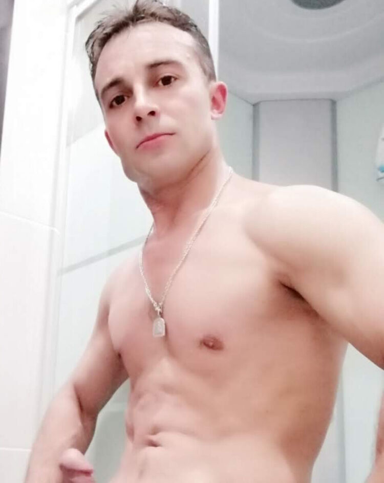  21297699  , 40 ,    