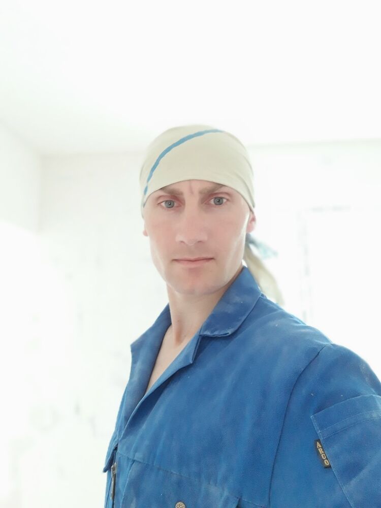  ,   Denis, 39 ,   ,   , c 