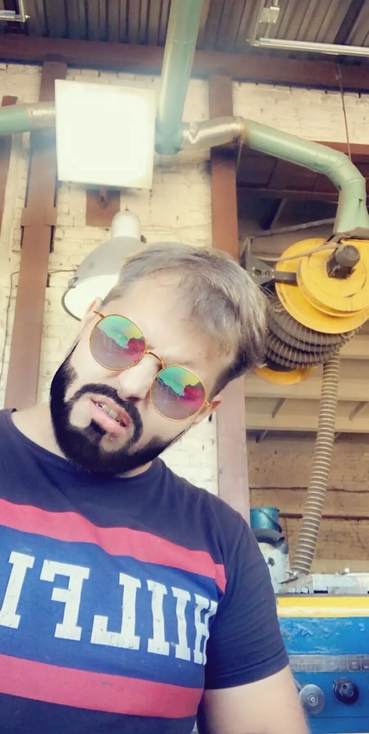  46755989  , 30 ,    